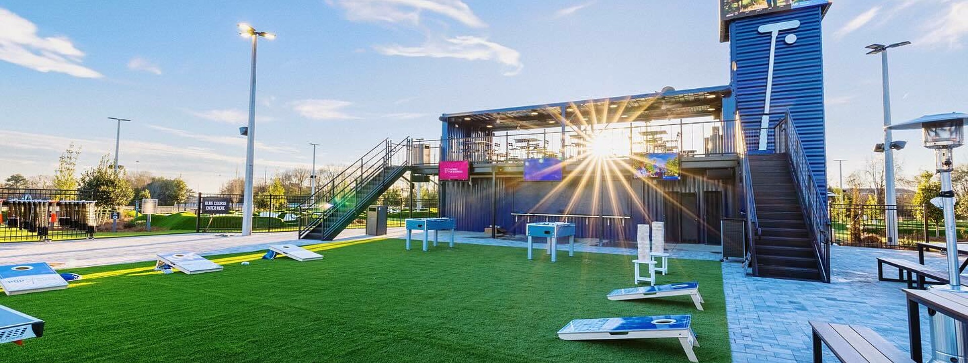 Modular Construction | Custom Outdoor Bar and Rooftop Deck