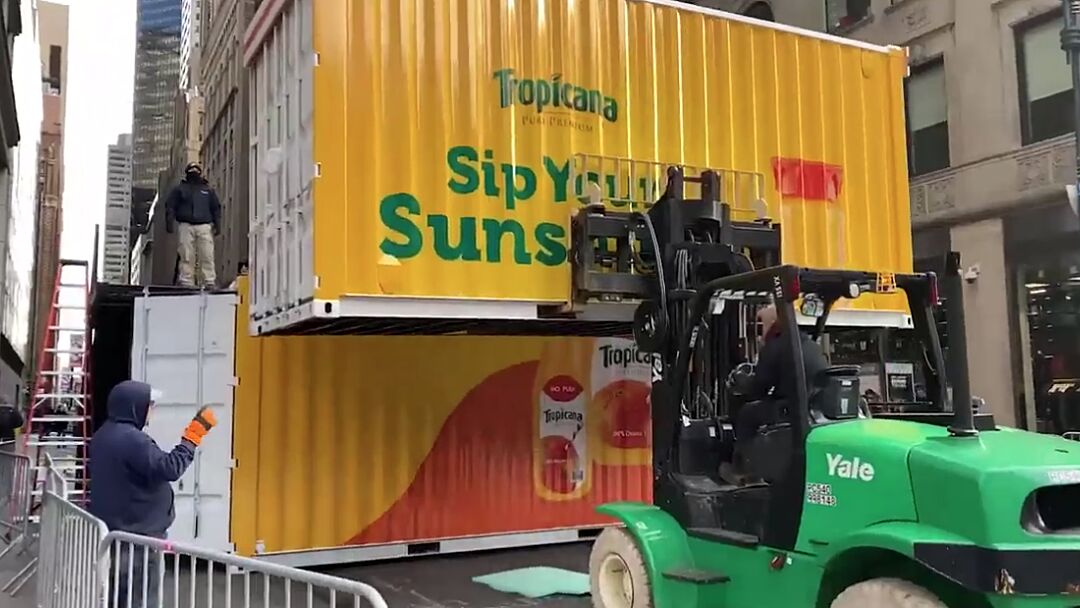 Tropicana shipping container BoxPop® activation