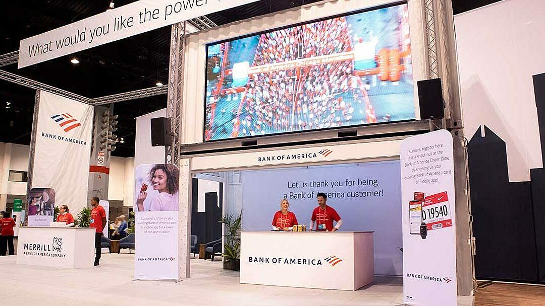 Custom BoxPop for Bank of America's Chicago Marathon activation