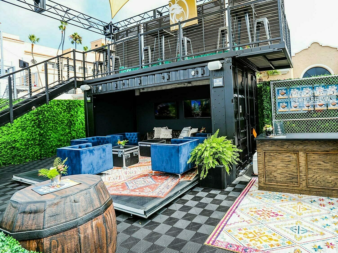 A BoxPop 20 with rooftop deck at an outdoor event